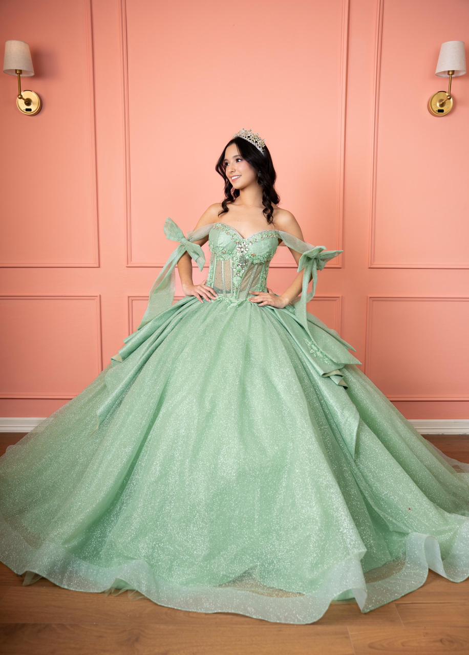 XV Alina (Verde Sage)
