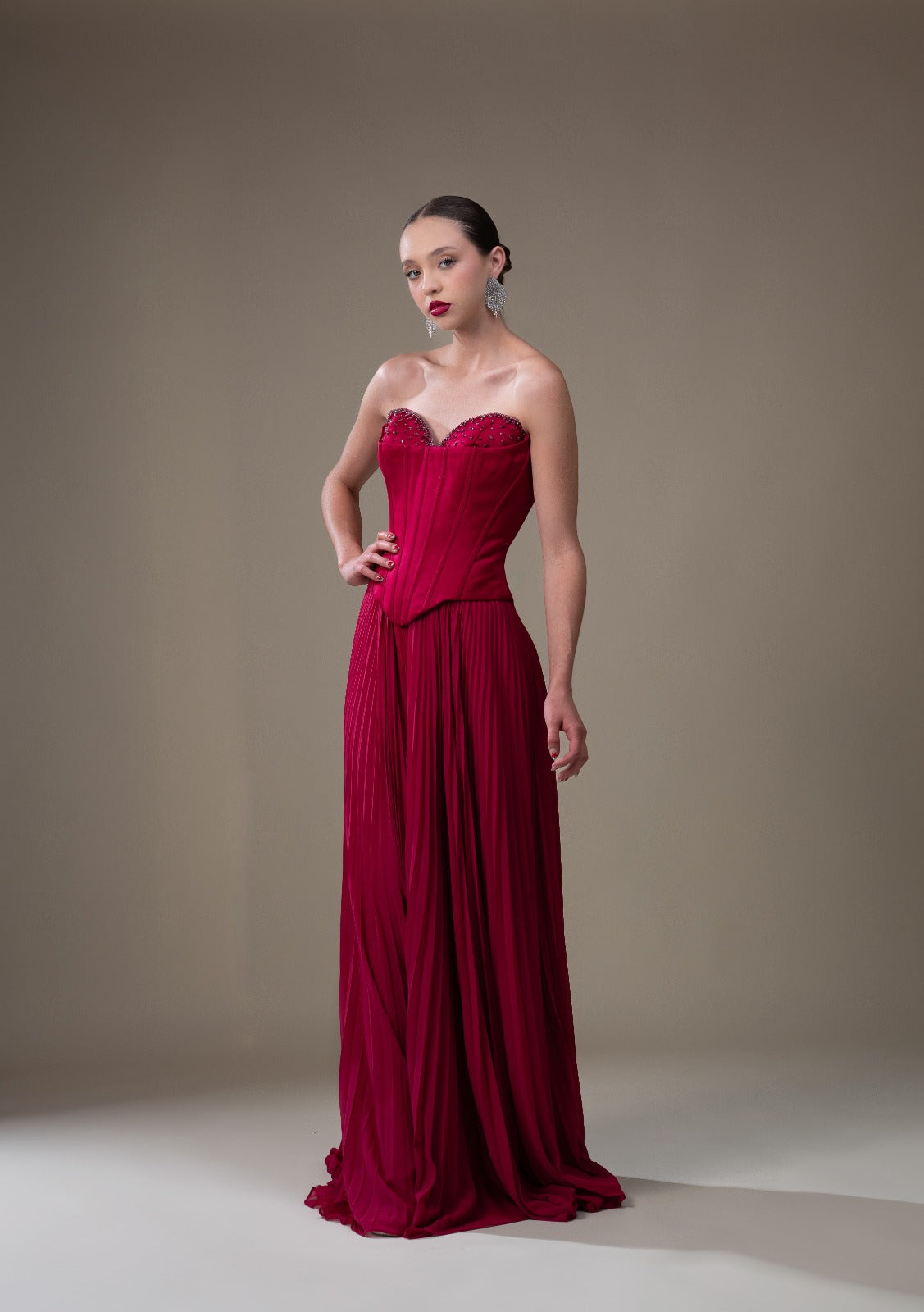 Vino Straple Corset Piedras En Copas Y Falda Suelta