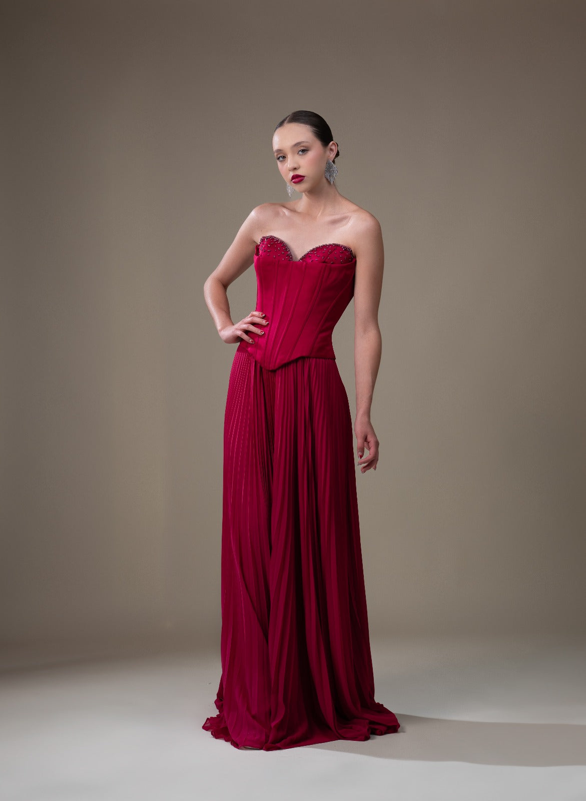 Vino Straple Corset Piedras En Copas Y Falda Suelta