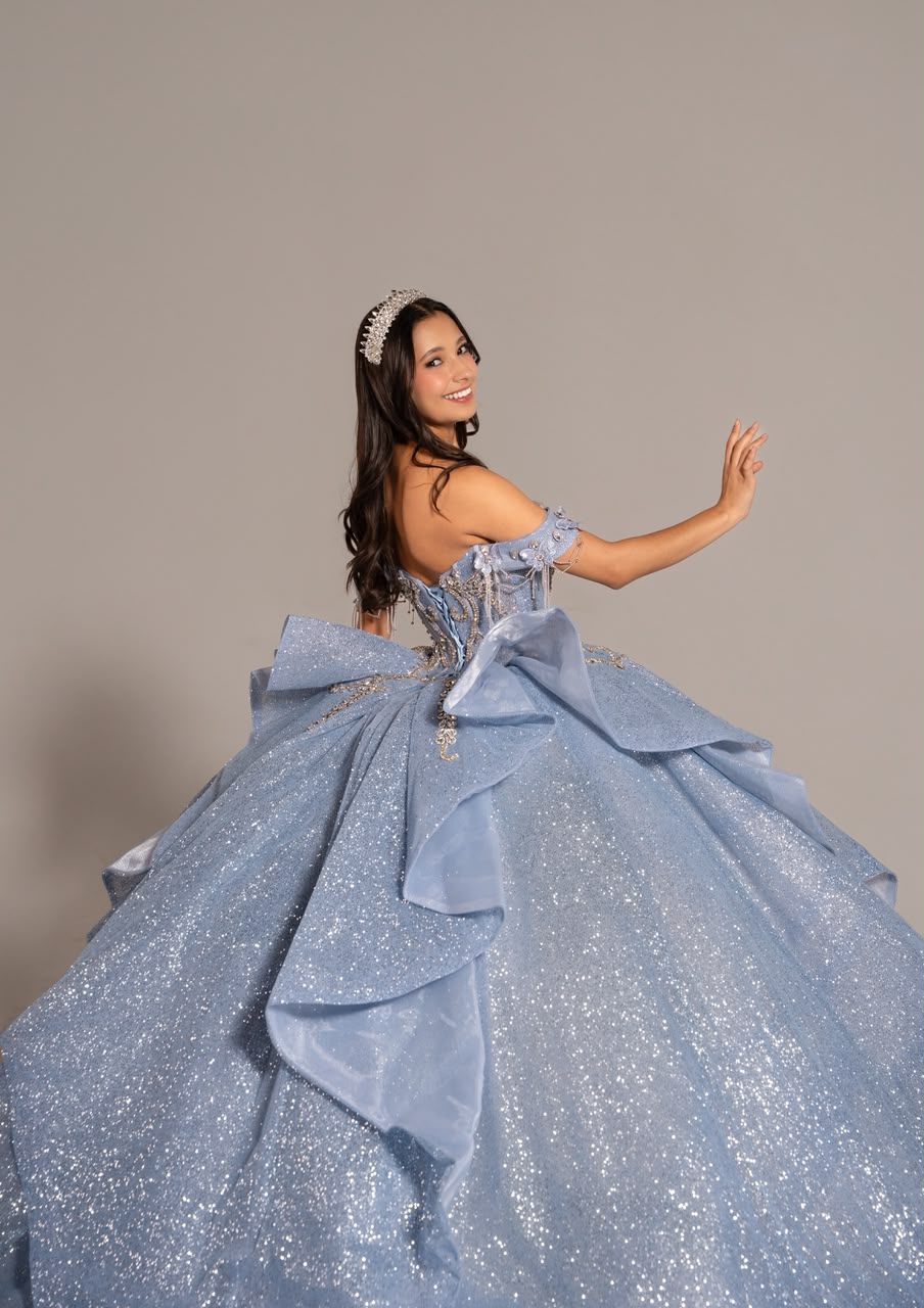 XV Elaine (Azul/Plata)