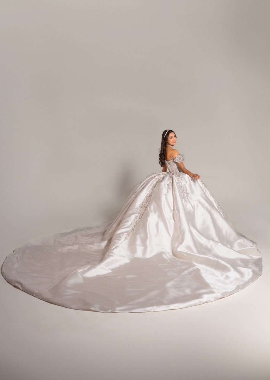 XV Perla (Ivory)