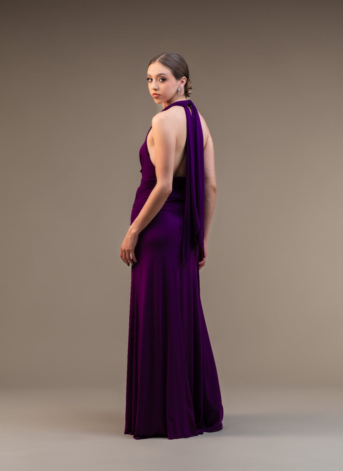 Morado Cuello Halter Detalle Dorado En Cintura