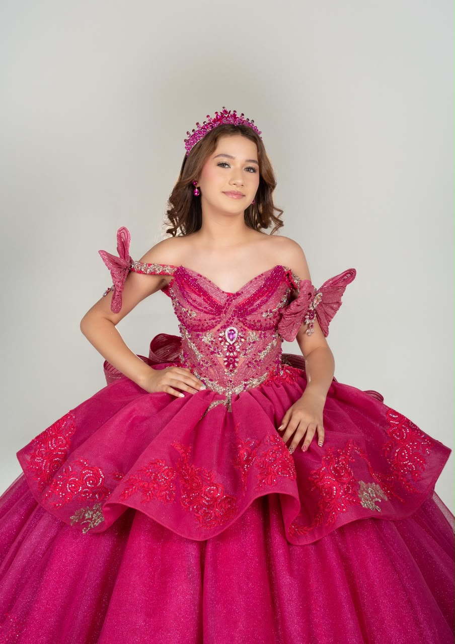 XV Monserrat (Rosa fiusha)