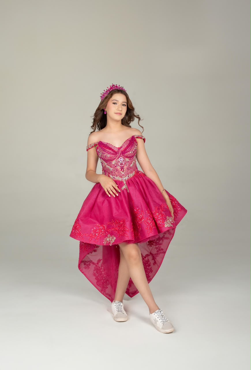XV Monserrat (Rosa fiusha)