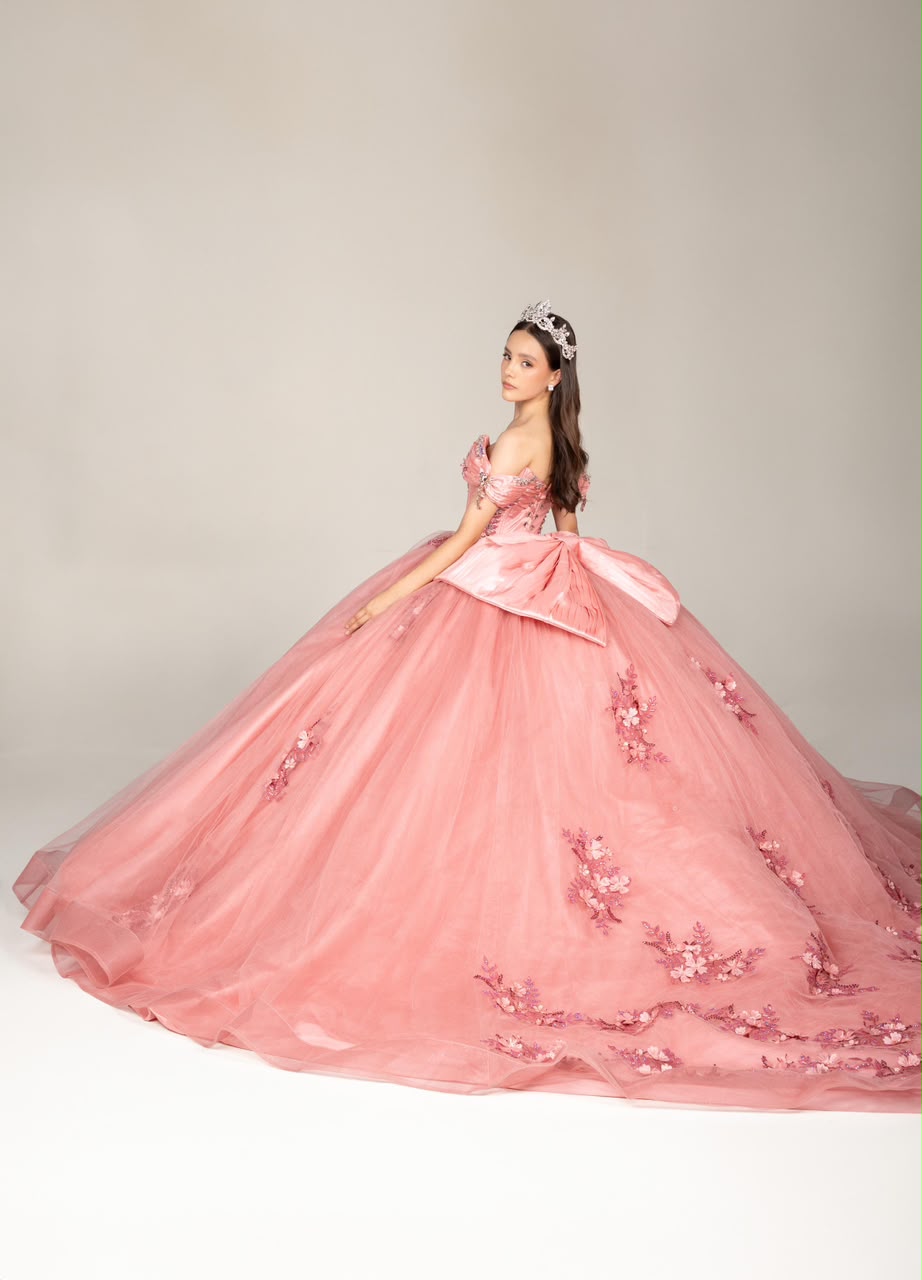 XV Aurora (Rosa)