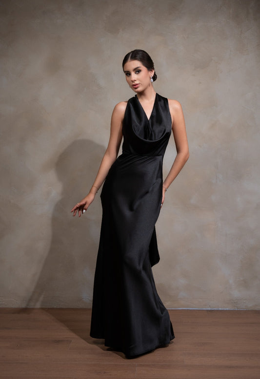 Negro Satin Escote Caido Espalda Descubierta