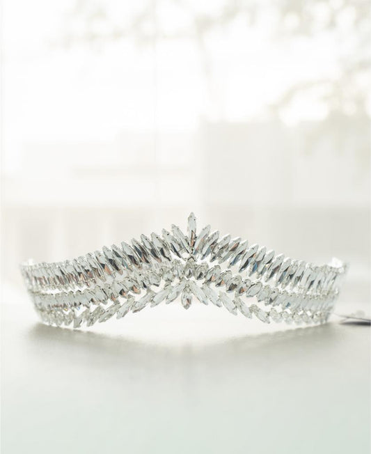 Tiara 57
