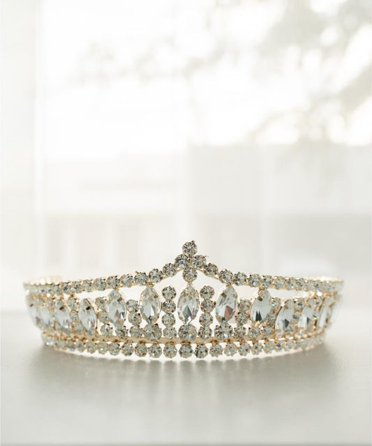 Tiara 59