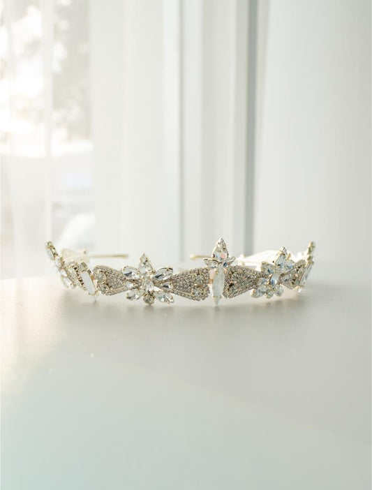 Tiara 65