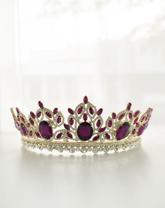 Tiara 377