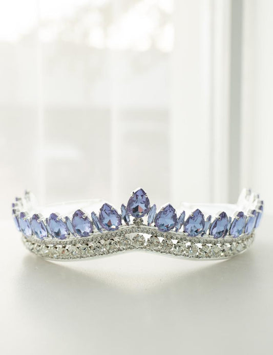 Tiara 49
