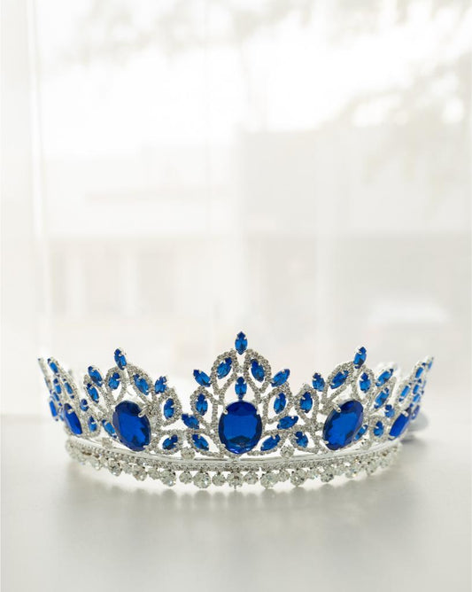 Tiara 377