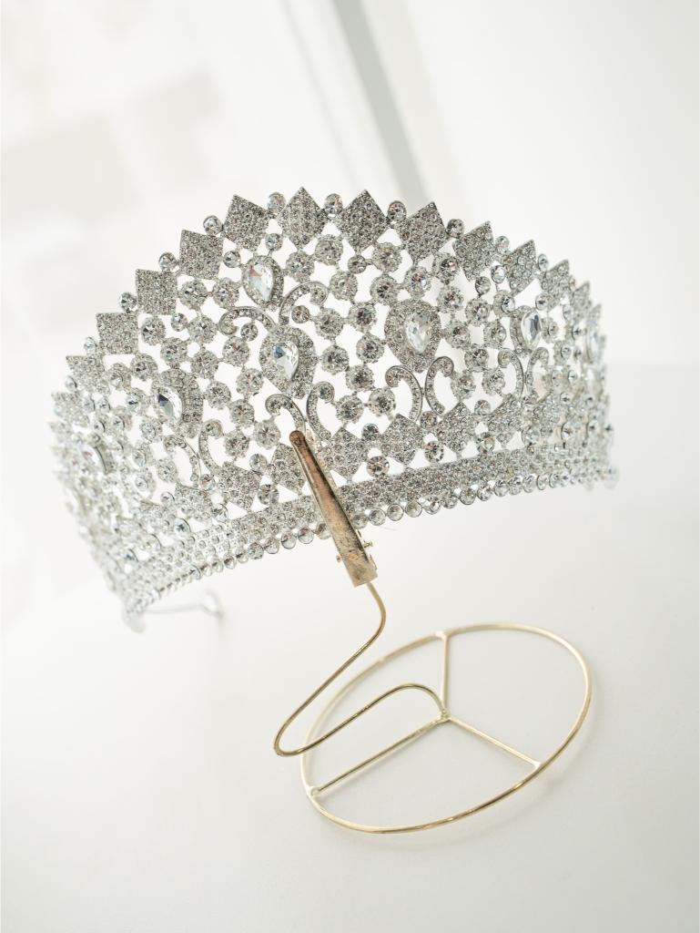 Tiara B2