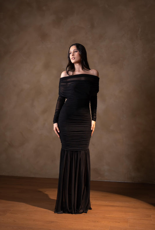 Vestido Negro Manga Larga De Velo